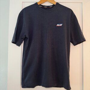 LIKE NEW Palace Skateboards logo tshirt
